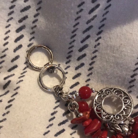 Red bracelet - Picture 4 of 5